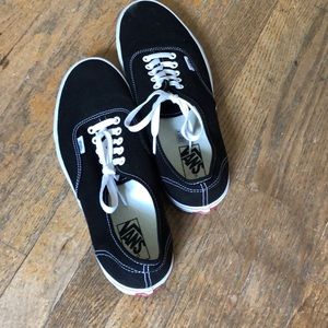 Vans Authentic Sneakers for Men or Women - almost new condition!